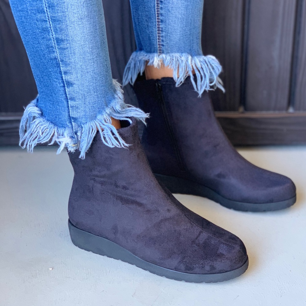 Black Lightweight Comfort Demi Wedge Ankle Boots